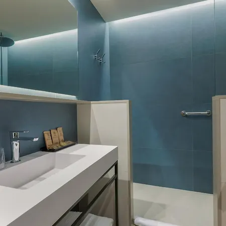 Hotel Medinaceli New Reopening 2025 Barcelona Room photo